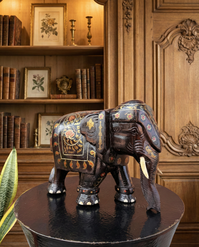 Sculptures & Figurines