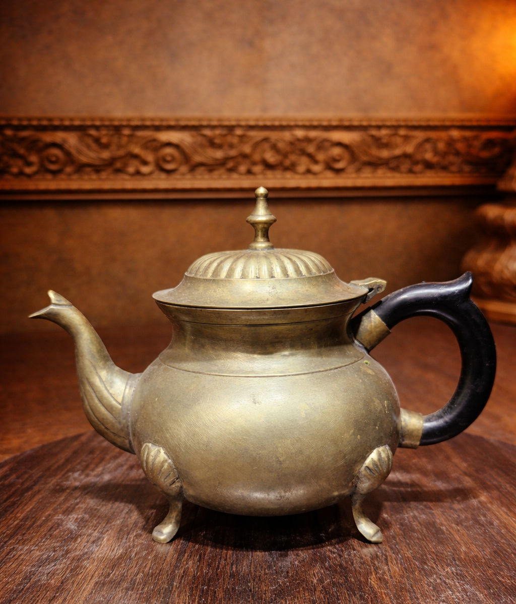 Vintage Mid-20th Century Brass Teapot / Coffee Pot – French-Inspired Design