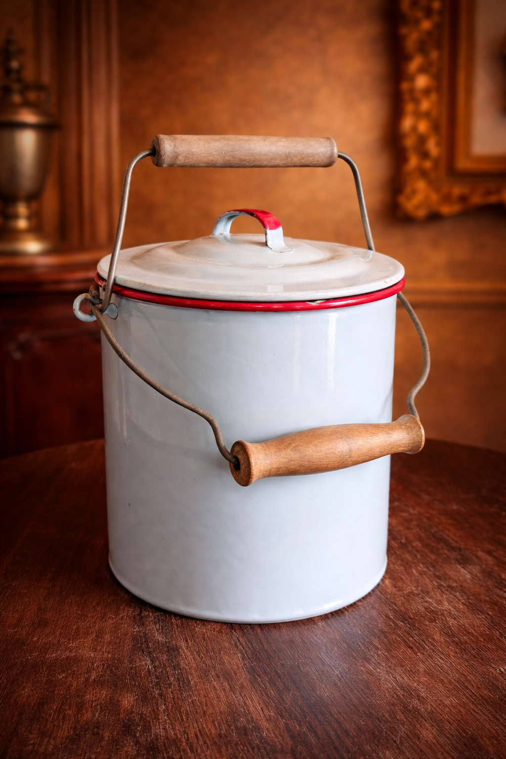 Antique Enamel Chamber Pot with Lid & Wooden Handle – Chettinad Heritage Vessel | Engraved Family Name Collectible