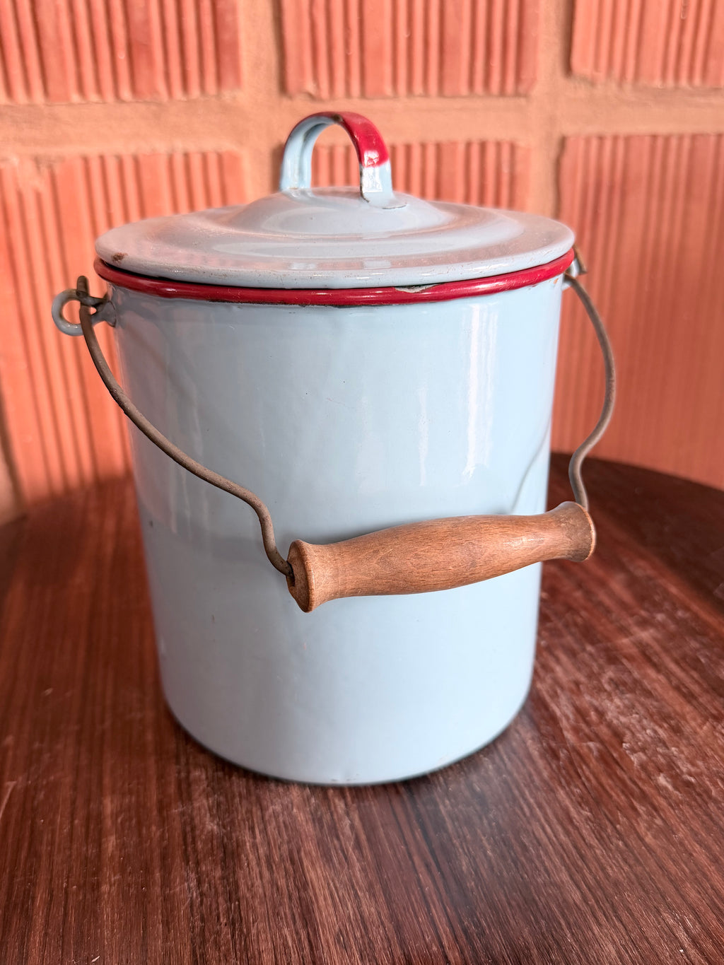 Antique Enamel Chamber Pot with Lid & Wooden Handle – Chettinad Heritage Vessel | Engraved Family Name Collectible