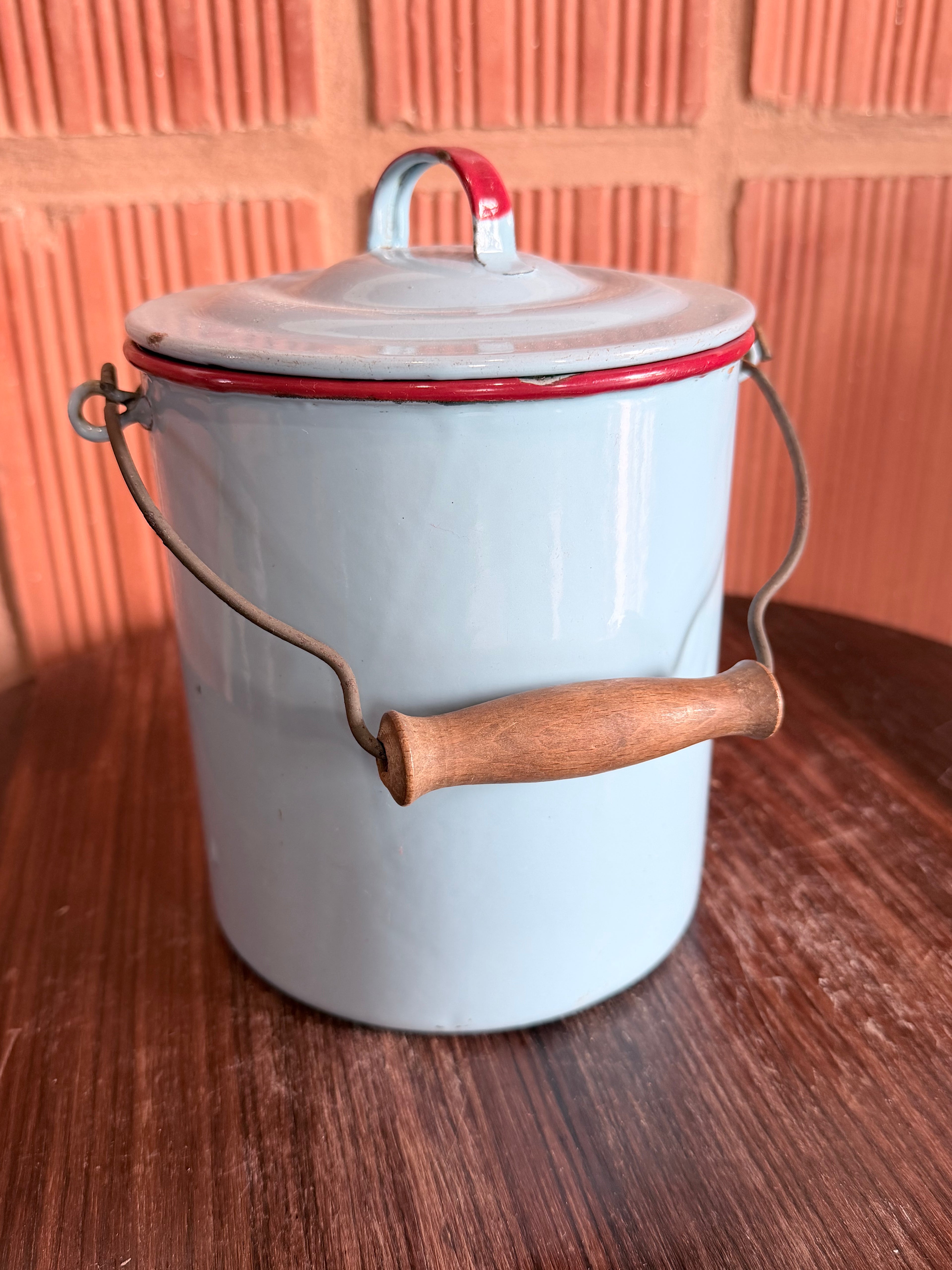 Antique Enamel Chamber Pot with Lid & Wooden Handle – Chettinad Heritage Vessel | Engraved Family Name Collectible