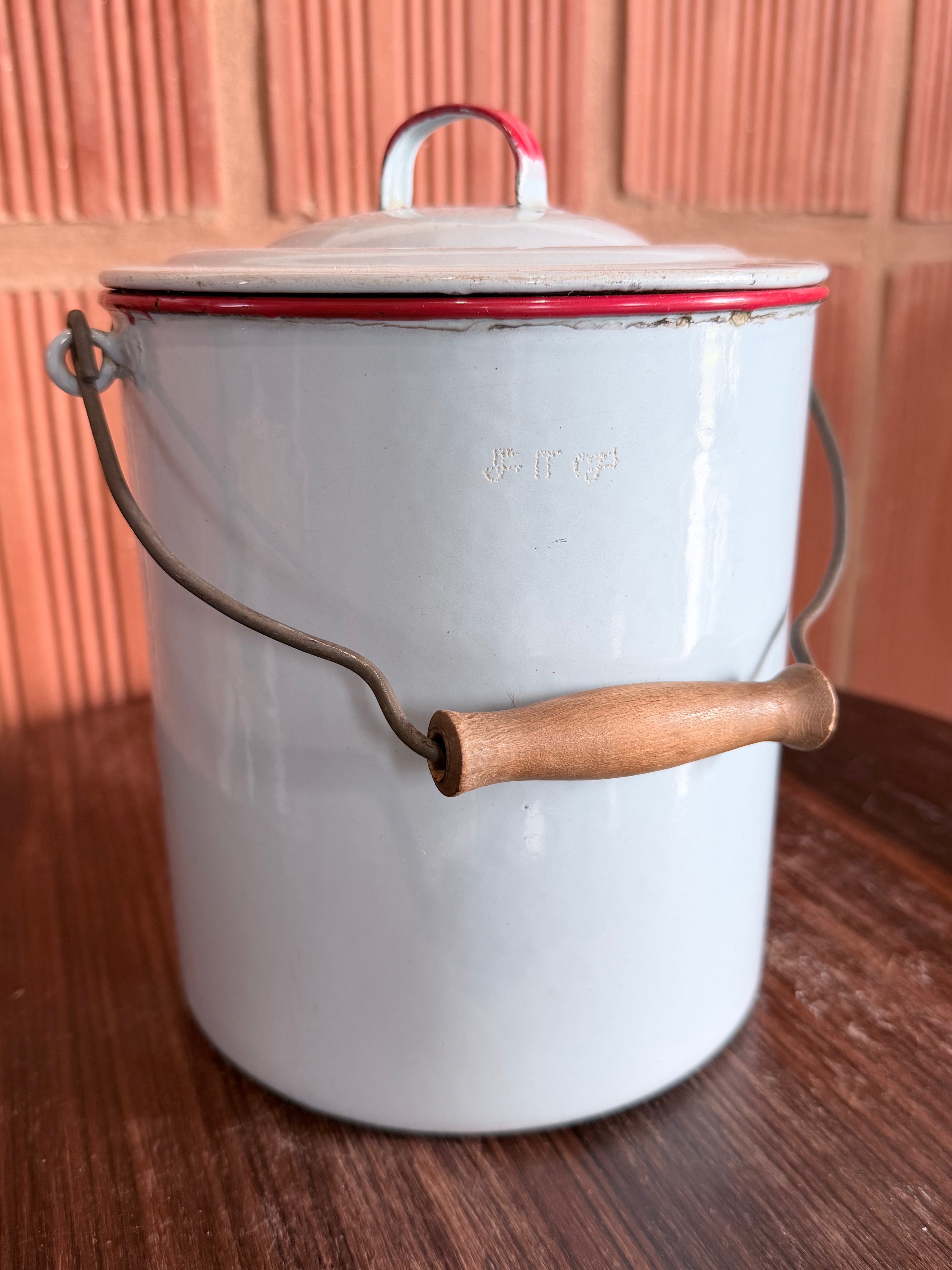 Antique Enamel Chamber Pot with Lid & Wooden Handle – Chettinad Heritage Vessel | Engraved Family Name Collectible