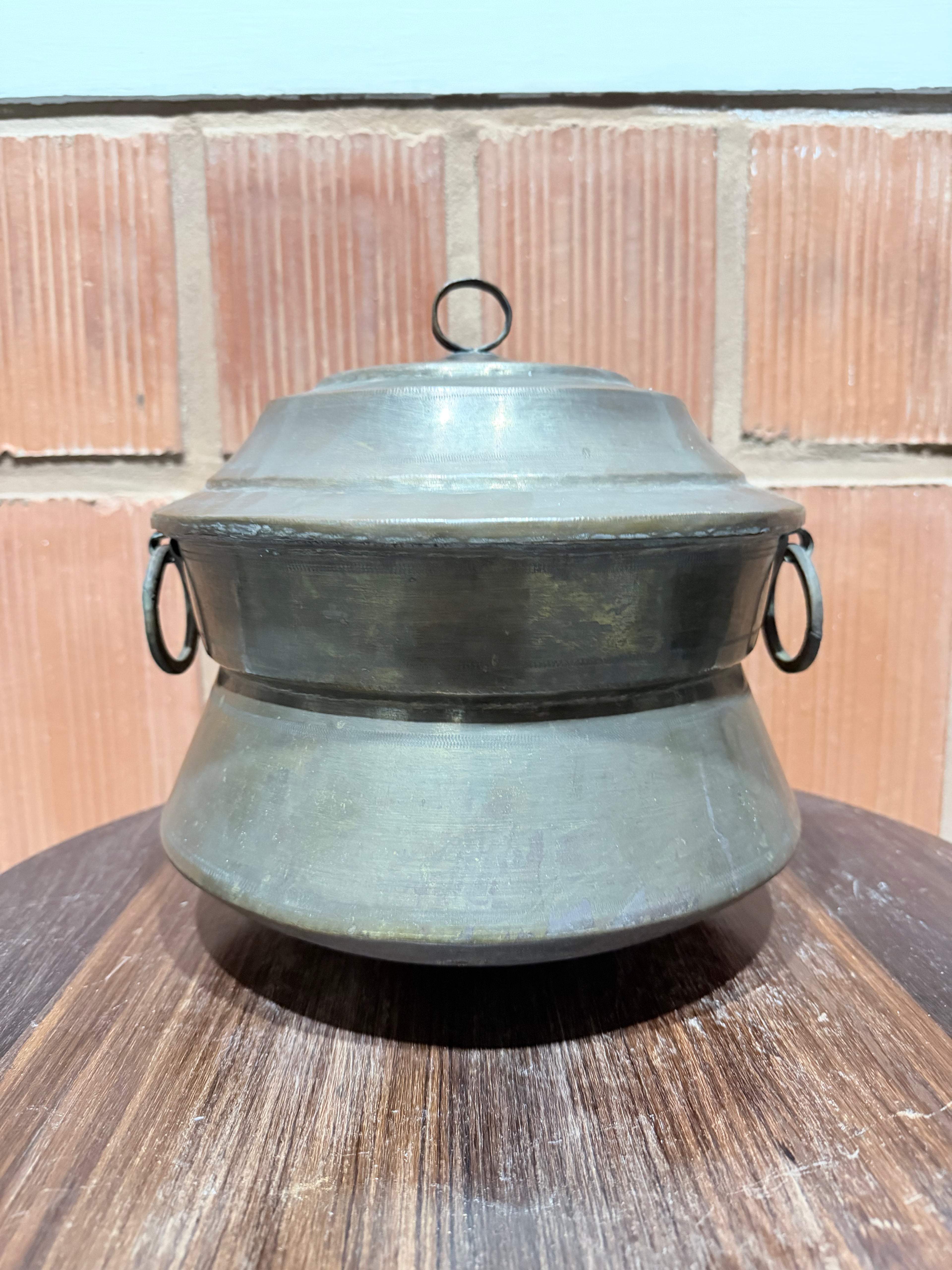 Antique Brass Idli & Idiappam Steamer Pot – Traditional South Indian Handcrafted Cooker with 2 Inserts (Idiappam Plate & 4 Idli Mould) | Tin Coated