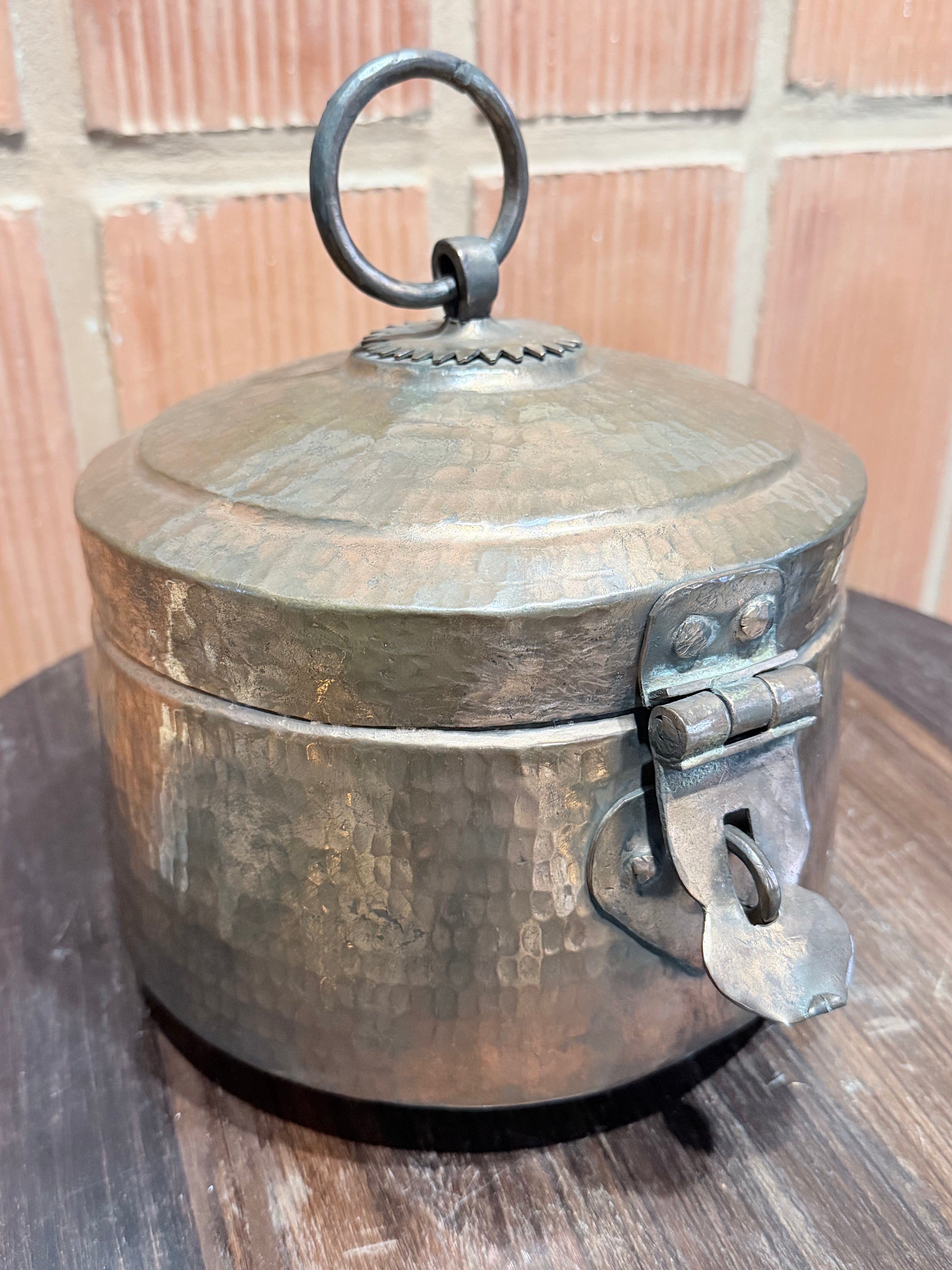 Antique Hand-Hammered Copper Round Storage Box with Lid & Latch – Rustic Heritage Utility Container